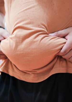 Kampf gegen Bauchfett mit der richtigen Ernährung und Training